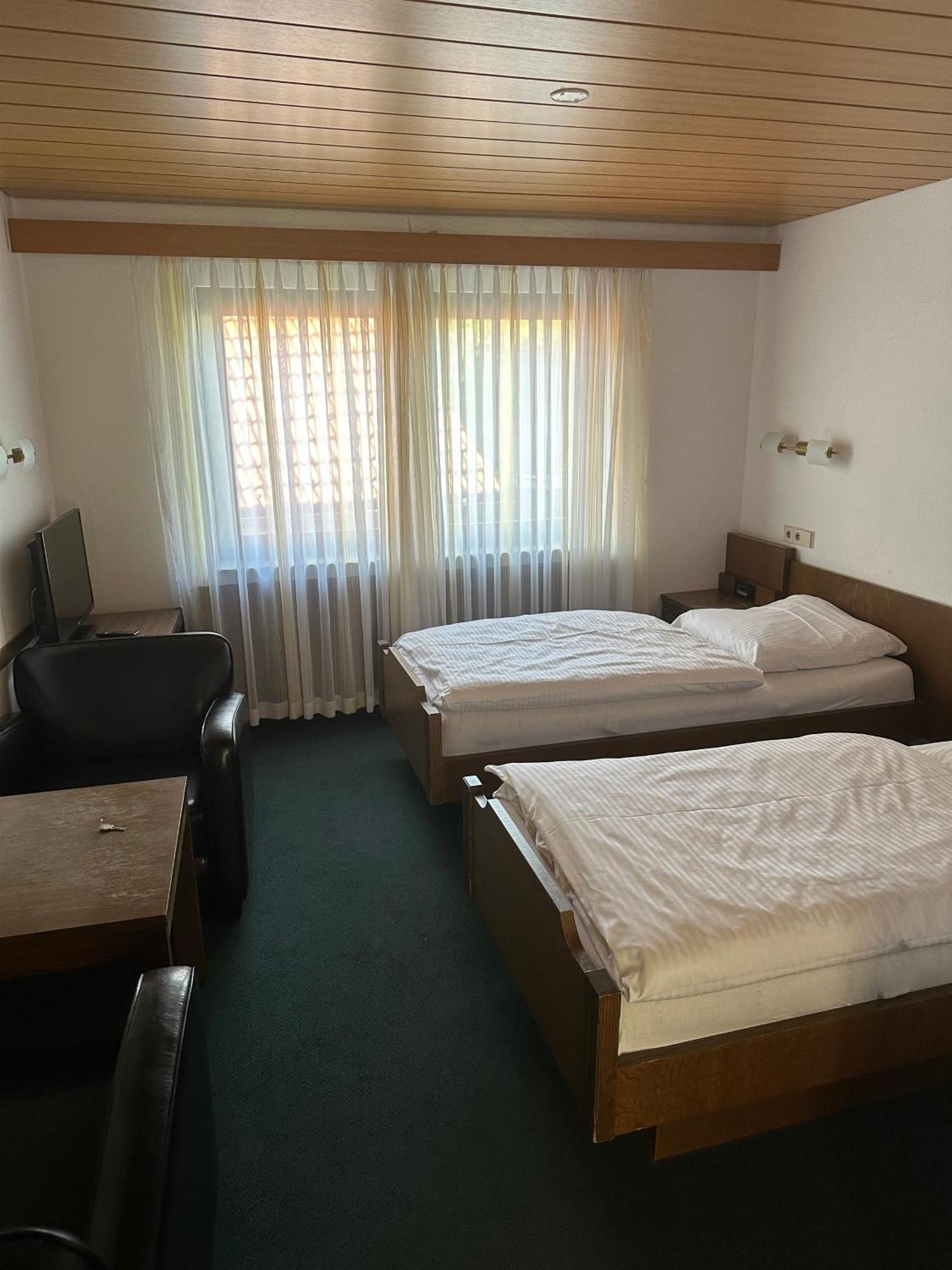 Pension Laas Остфильдерн Экстерьер фото